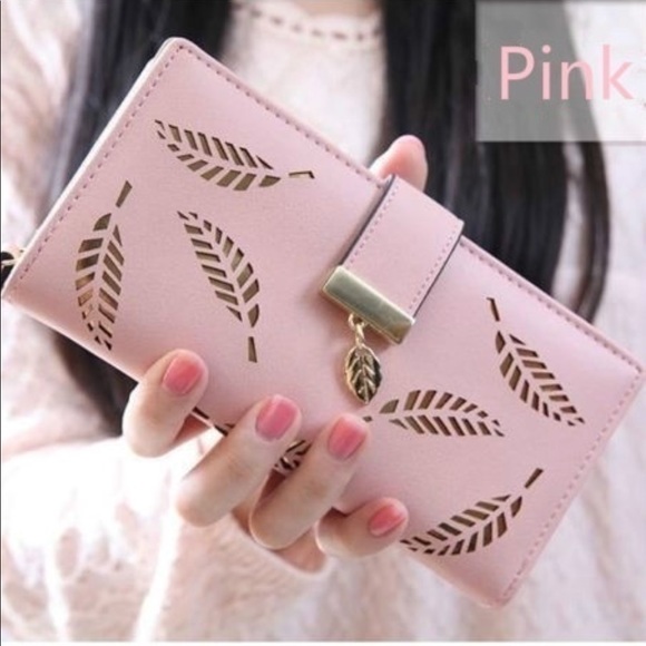 PERFORATED LEAF WALLET - Picture 3 of 7